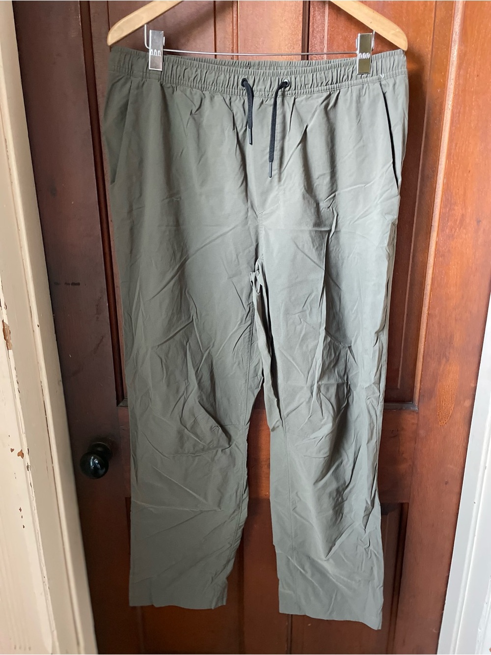 Mountain Hardwear men's extra large athletic pants